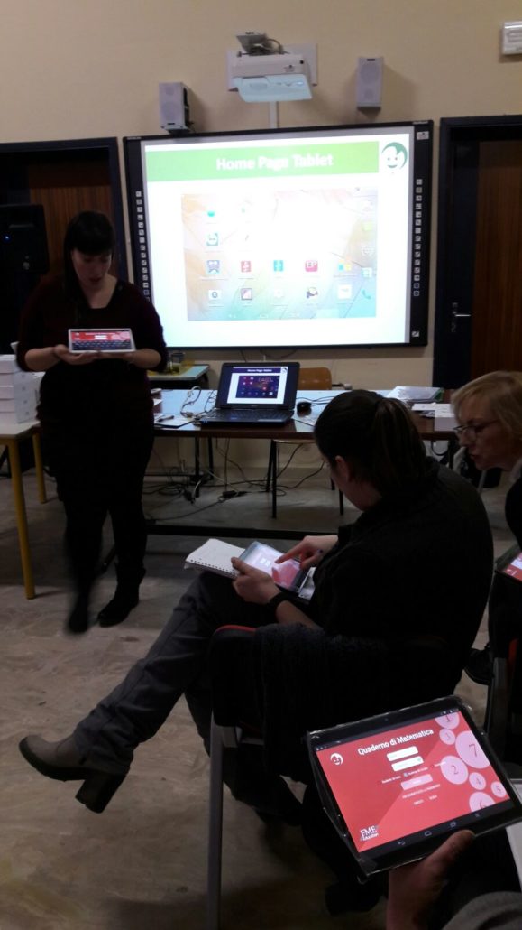 IC Castell'Arcquato: Docenti al lavoro con i tablet di MyEdu School